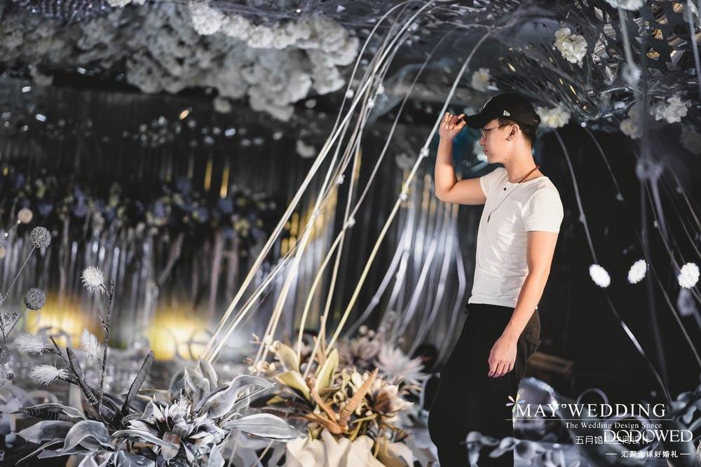 低层高多立柱的酒店办婚礼原来也可以这样美