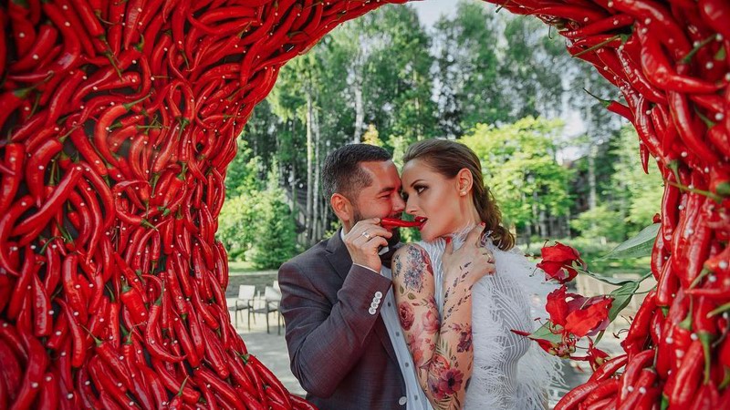 红黑色辣椒哥特风婚礼预告 00:59