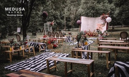 梅杜莎婚礼：读你