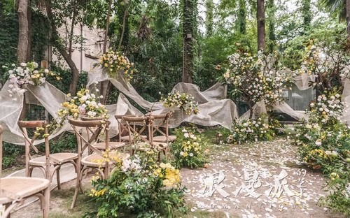 浪漫派的艺术婚礼：迎娶仙女瑜伽博主，电竞大佬的婚礼原来是这样的！