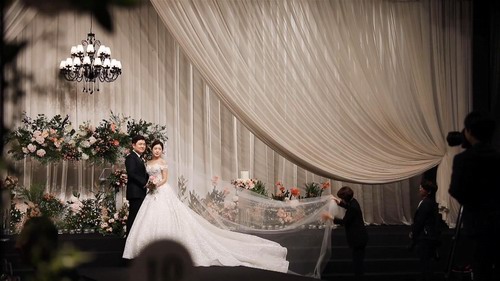 韩国grand hyatt酒店白绿粉婚礼精剪 02:56