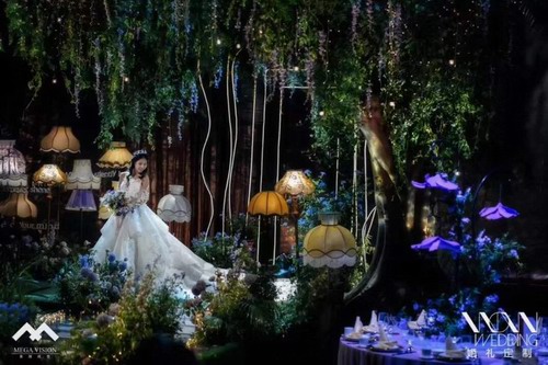 WOW婚礼：这一场墨绿森系婚礼，隔着屏幕都心动了