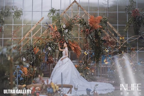 洋葱花艺工作室草坪婚礼案例