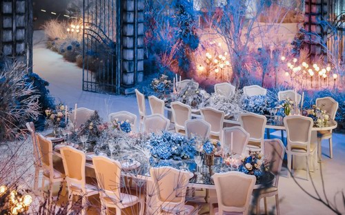 色彩绚烂的冰雪主题LED婚礼