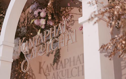 简约优美的白色拱门泰式婚礼