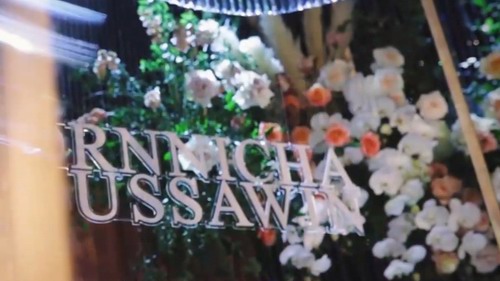 驼色水晶帘背景圆球灯婚礼精剪 05:26