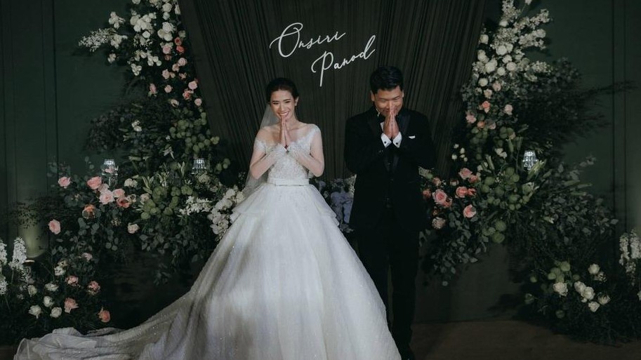 复古墨绿色高级质感泰式婚礼精剪 05:42