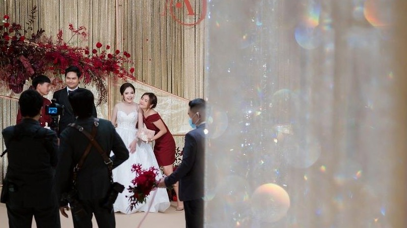 精致流沙金飘带造型泰式婚礼