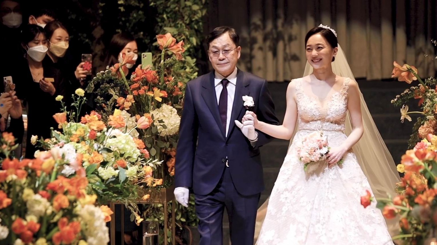 橘色调森系大厅韩式婚礼精剪 02:53