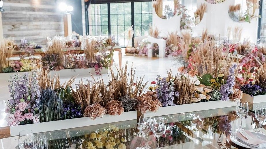 时尚精致的建筑风几何设计婚礼