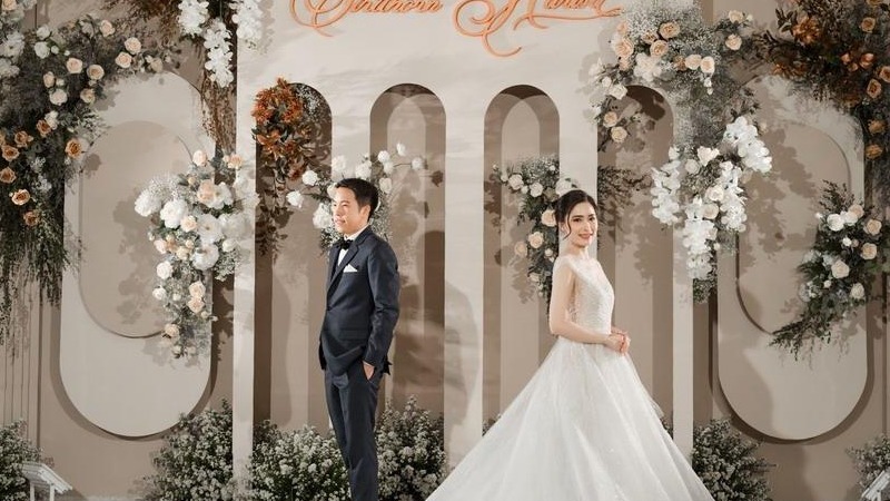 永恒的白叶树主题泰式婚礼