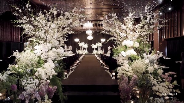 波浪形水晶吊顶韩式婚礼精剪  02:37