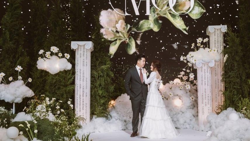 星夜森林悬浮云朵泰式婚礼