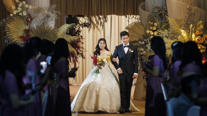  高级有趣的布艺造型泰式婚礼精剪 04:46