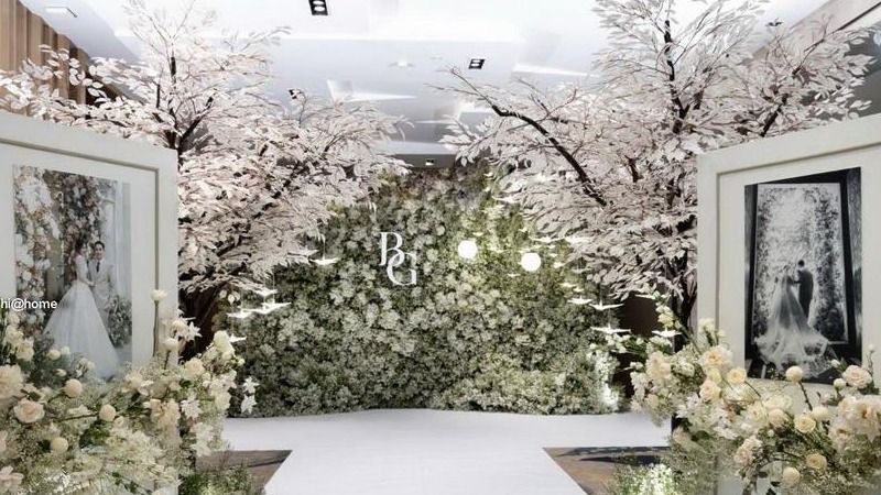 白色大树水晶鸟泰式婚礼