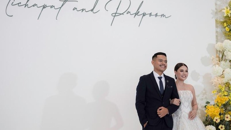 黄绿色清新雅致泰式婚礼