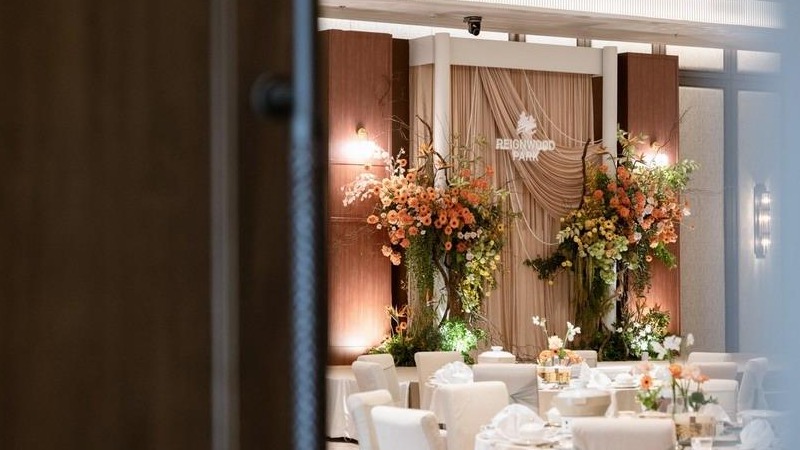 秋色调木质纹理泰式婚礼