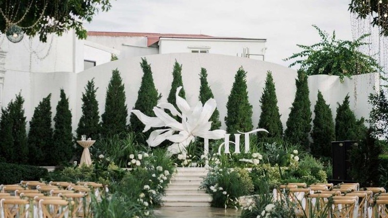 白绿色自然野趣越南婚礼