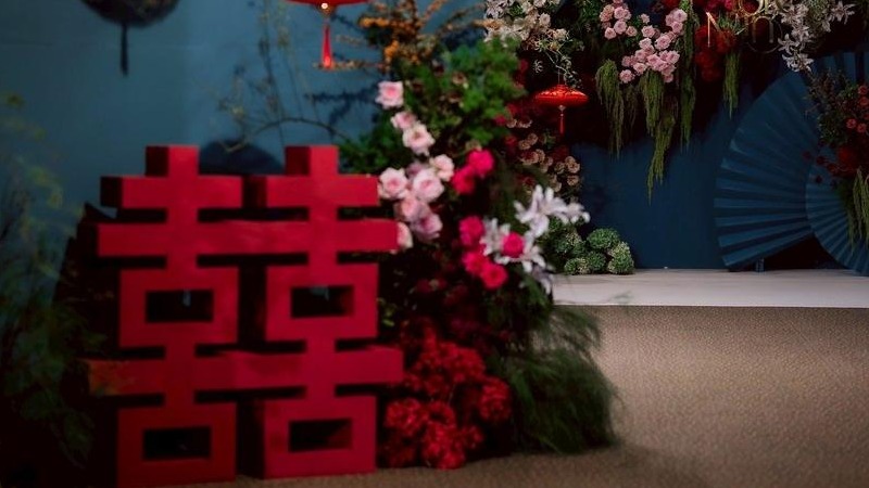 藏蓝色+正红色中国风泰式婚礼