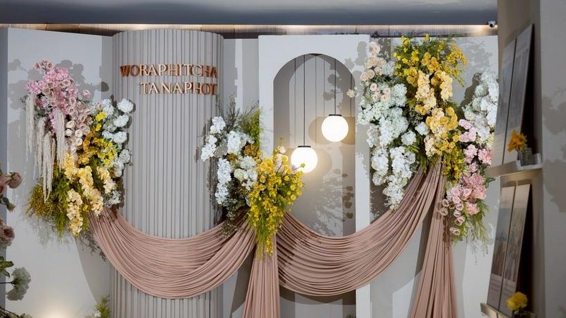 温暖明亮的米色调泰式婚礼