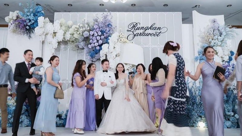 蓝紫色梦幻花园泰式婚礼