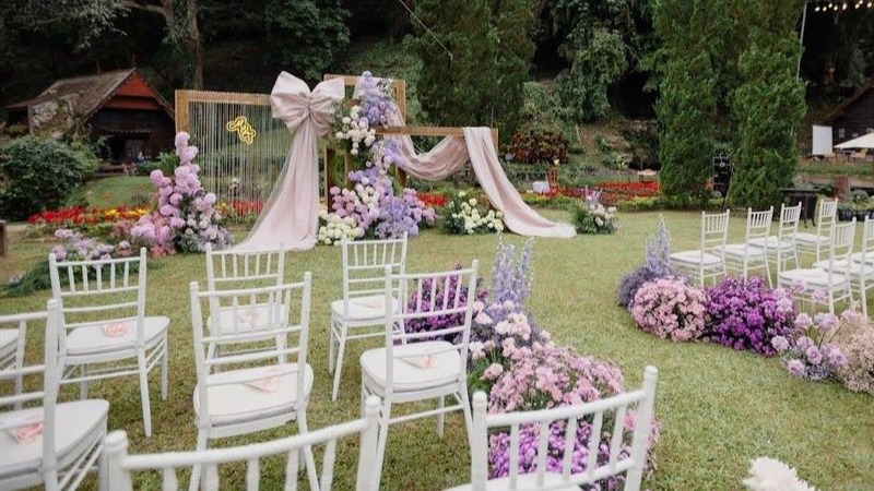 甜蜜紫色蝴蝶结缅甸婚礼