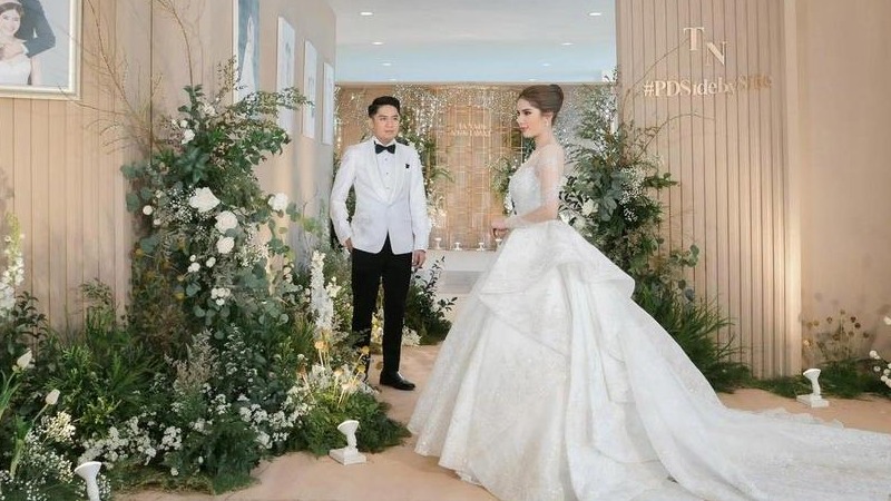 璀璨精致的白绿色泰式婚礼