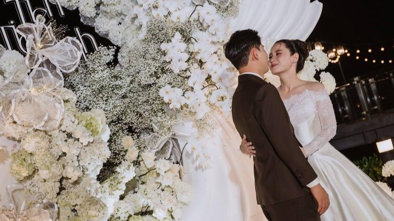 白绿色地球主题泰式婚礼