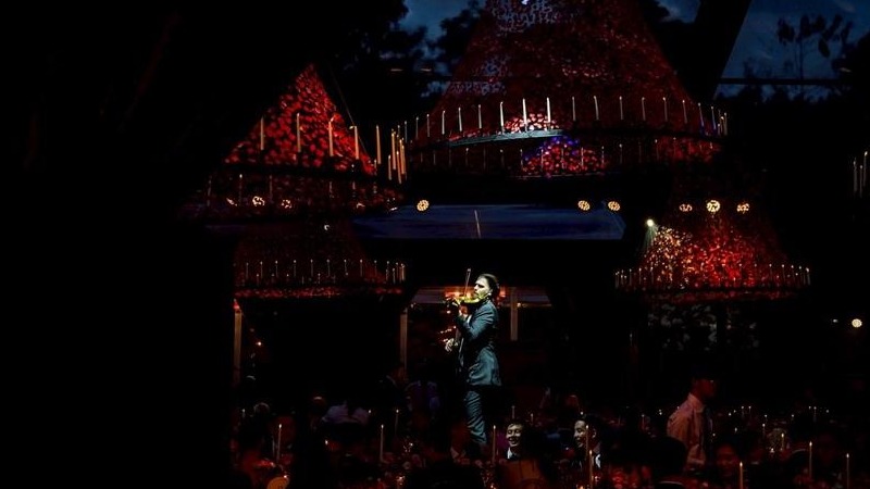 暗夜红奢华神秘泰式婚礼